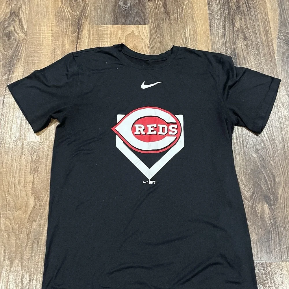 DriFit Cincinnati Reds MLB Nike Baseball Black T-shirt Size M